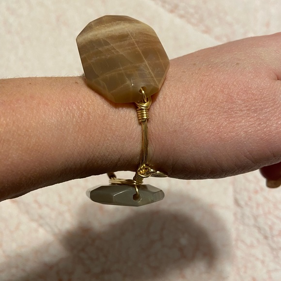 Beautiful Crystal Bracelet - Picture 4 of 4